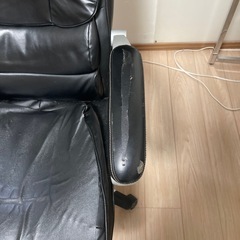 ニトリ　机と椅子の画像