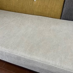 モダンファブリックソファベッド 2〜3人掛けの画像