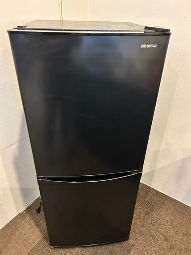 美品】アイリスオーヤマ 冷蔵庫 142L 2020年製 ブラック (EMR) 餅原の 