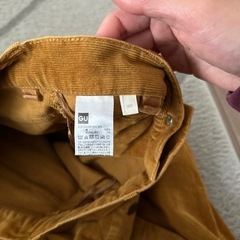 GU 
コーディロイスカートの画像