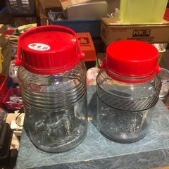 果実酒瓶2個の画像