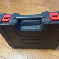 【正規品】 レシプロソー 充電式 電動ノコギリ 電動のこぎり 小型チェンソー 21V マキタ バッテリー互換対応 高速切断 軽量 工具 ブレード4本付きの画像