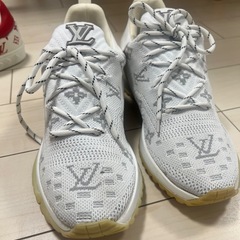 スニーカーの画像