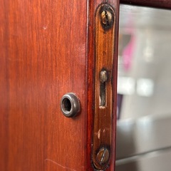 ガラス棚　ショーケースの画像