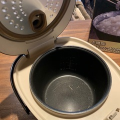 HR-05 マイコン式炊飯器　4合炊き　ブラック　ヒロ・コーポレーション　キッチン家電　家電　炊飯器の画像