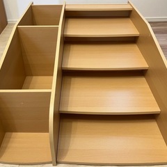 絵本棚　の画像