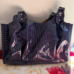 リブ模様パープル合成皮革バッグの画像