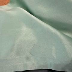 カーテン２枚　グリーン色の画像