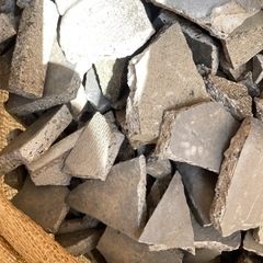 0円無料　花壇やコンクリ下地になる　ガラ コンクリの下地などの画像