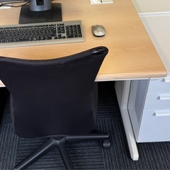 オフィスデスク＆チェアセット（引き出し付き）2セットの画像