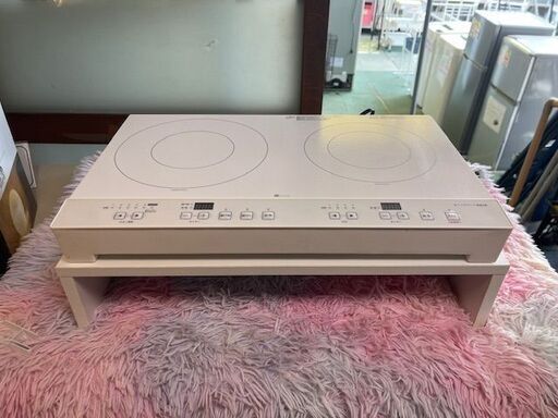 【リサイクルサービス八光】【2023年製/幅約56cm】専用台付きで便利！ニトリ 2口IHクッキングヒーター YN201 WH