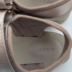 lepsim  ベージュサンダルの画像