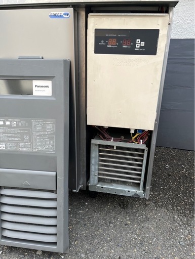 【動確済み】Panasonic 業務用 テーブル形冷凍冷蔵庫 SUR-K1571CA-R 1500×750×800 単相 100V 台