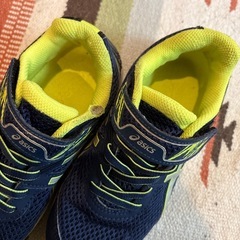 アシックス、瞬足　20cm 靴
の画像