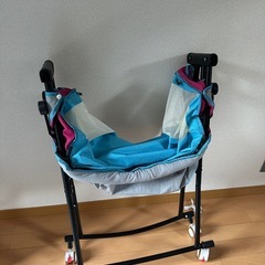 簡易折りたたみベビーベッドの画像
