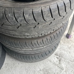 205.60.16ノーマルタイヤの画像
