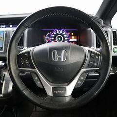 岐阜県西濃地区の皆様✨オトロン大垣店です🚗ホンダ ステップワゴン スパーダ Ｚ クールスピリットの画像