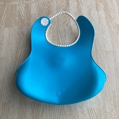 ベビービョルン　エプロン　ブルーの画像