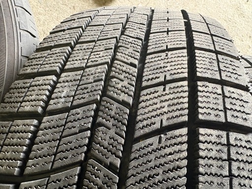ナンカン冬タイヤ中古 225/55R18 4本 エルグランドエクストレイルアルファードレクサスなどに 溝あり格安