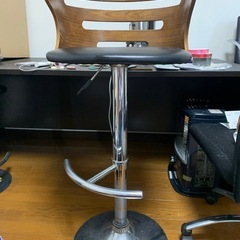 カウンターチェアの画像