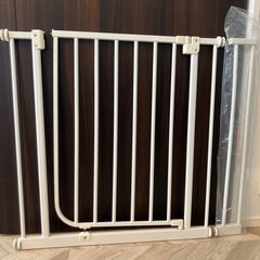 日本育児　ベビーゲート　の画像