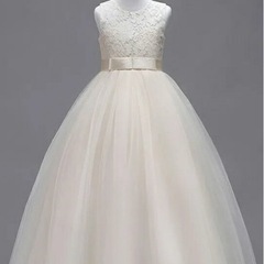 ピアノ発表会　ドレス
の画像