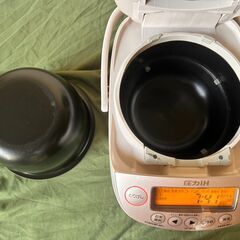 ZOJIRUSHI　象印　炊飯器　圧力IH炊飯ジャー　NP-BF10　5.5合炊　2017年製 の画像