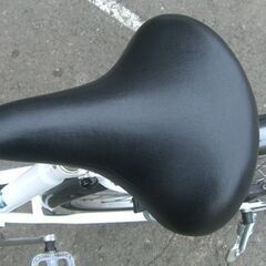 自転車 27インチ  鍵・カゴ・ベル・ライト付き シティーサイクル  シンプル 切換なし ママチャリ ホワイト 白 札幌市 白石店 東札幌の画像