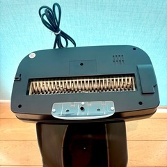 【決まりました】オーム電機　家庭用シュレッダー クレジットカード裁断対応 ブラックの画像