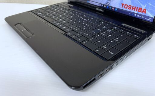 東芝　dynabook　15.6インチ  Core i5　8GB　SSD240GB　Office2024