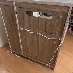 lowyaキッチンカウンター[幅83]コンセント付きの画像