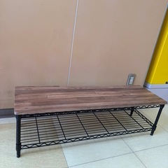 テーブルとローボード2点セットの画像