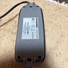 バッテリー充電器の画像