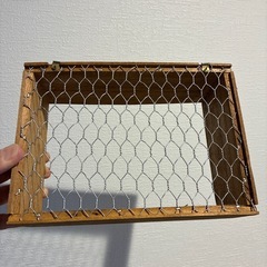 ワイヤー　箱？ラック？の画像