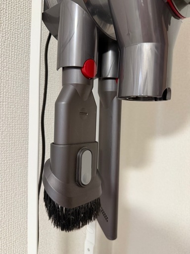 ダイソン掃除機　v8 slim fluffy