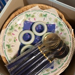 お皿スプーンセットの画像