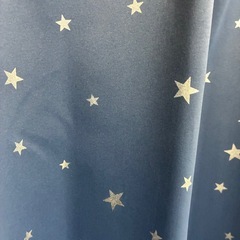 カーテン2枚の画像