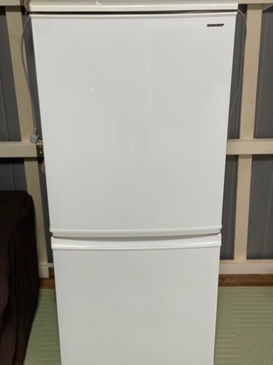 送料・設置込み可?表示価格より10%OFF?冷蔵庫　137L  SHARP 2018年【分解クリーニング済み】
