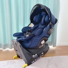 アップリカ　マモリラ　ISOFIX チャイルドシート　ネイビー　R129 回転式の画像