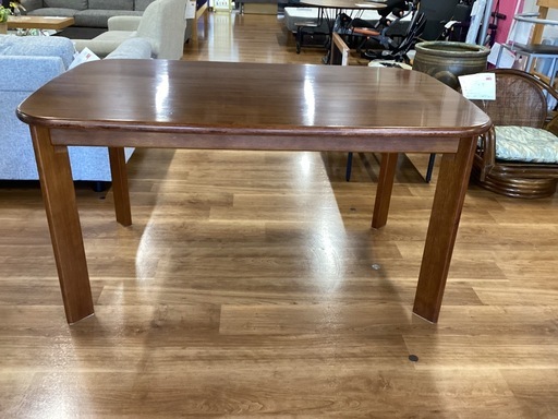 ダイニングテーブル【町田市再生家具】260025