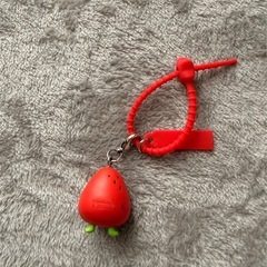 たまごっち　カラフルマルチチャーム　いちごっち
の画像