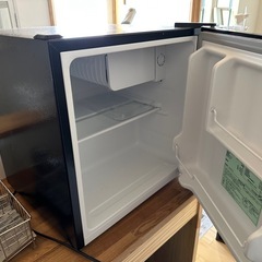 小型46L冷蔵庫の画像