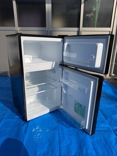 黒い冷蔵庫中古品