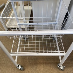 キャスター付きワゴン　キッチンワゴンの画像