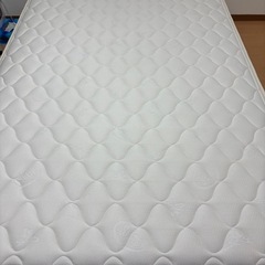 セミダブルベッド Serta マットレス＋マット台 直接引取り 早い方優先 