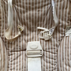 ベビーチェア ハイローチェア キャスター付き クッション付きの画像