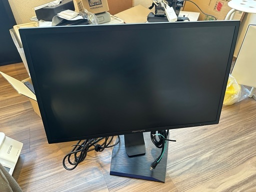 美品　ゲーミングモニター　23インチ　gigacrysta