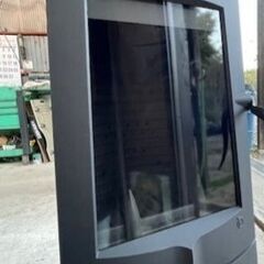 新築・リフォームで薪ストーブ設置に如何ですか？新品、未使用、薪ストーブで絶対的な熱出力をお求めならば炎の使者 シャーモン（Chamane）の画像