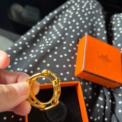 エルメス　スカーフリングの画像