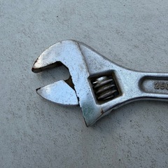 モンキーレンチ2本の画像